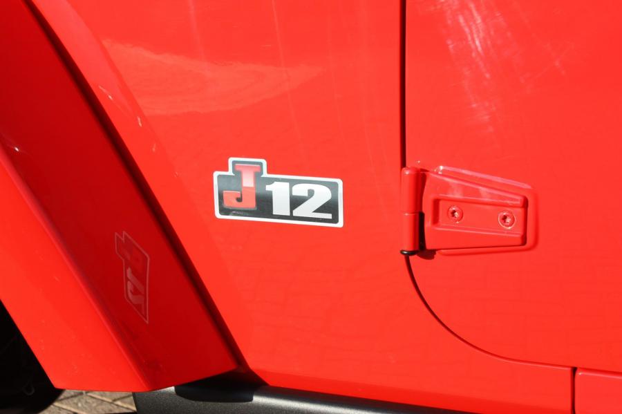  Jeep JC-12 Concept 2012 года  (фото 2 из 17)